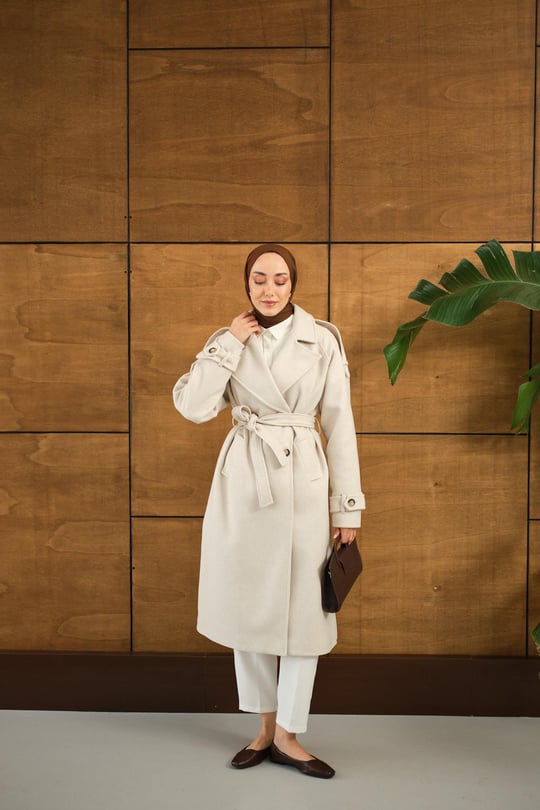 Düğme Detay Bel Bağlamalı Kaban Krem