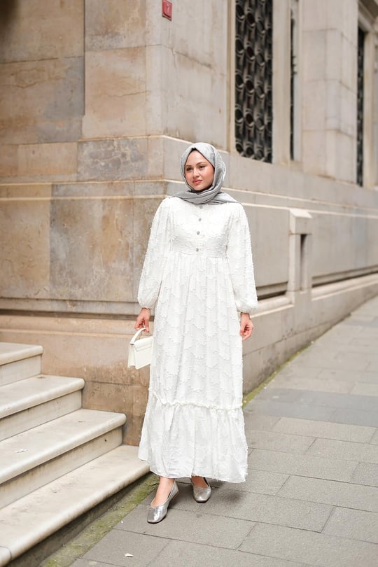 Düğme Detay Bisiklet Yaka Elbise Beyaz