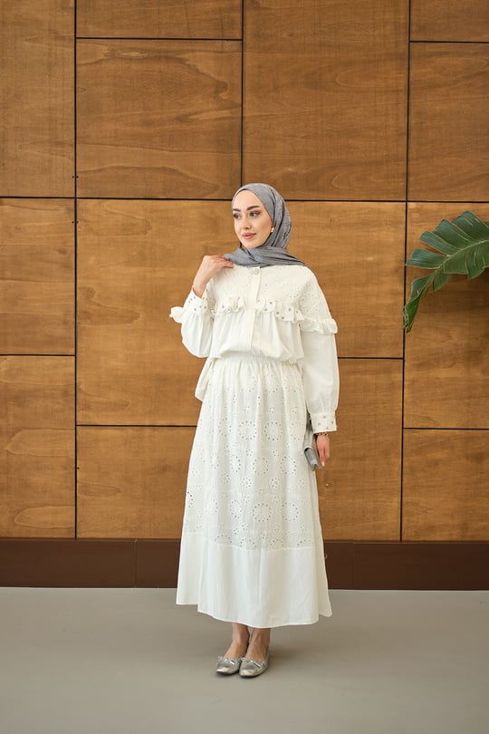 Fırfırı Taş İşlemeli Takım Beyaz