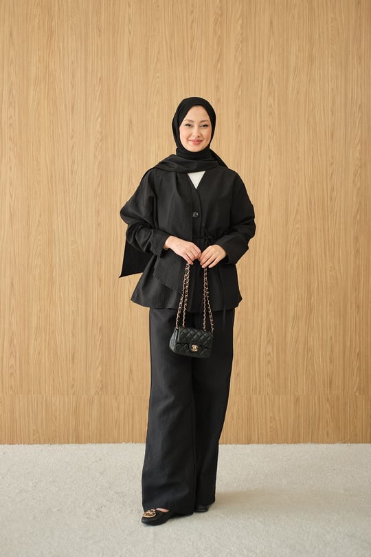 Gizli Düğme Detay V Yaka Takım Siyah