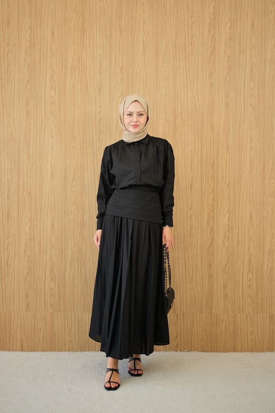 Gizli Düğmeli Beli Kuşaklı Gömlek Yaka Takım Siyah