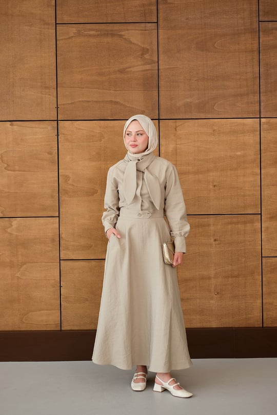 Gizli Düğmeli Çıtçıt Detay Gömlekli Takım Bej