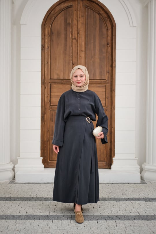 Gold Kemer Detay Gömlekli Takım Antrasit