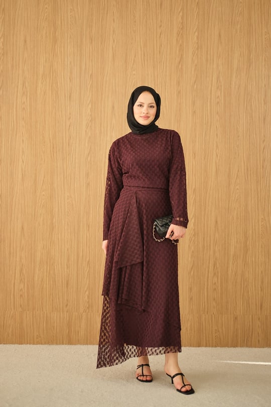 Kendinden Desenli Etekli Takım Bordo