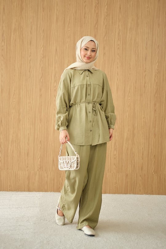 Kırışık Desen Bel Bağlamalı Gömlek Yaka Takım Yeşil