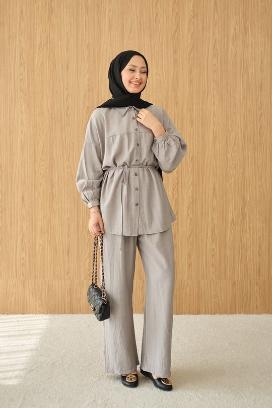 Kırışık Desen Bel Bağlamalı Gömlek Yaka Takım Gri