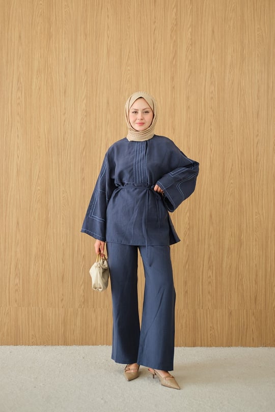 Nakış Detay Bel Bağlamalı Takım Lacivert