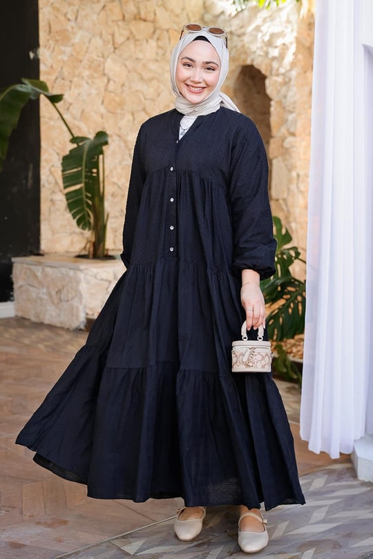 Nakış ve Nope Detaylı Astarlı Elbise Siyah