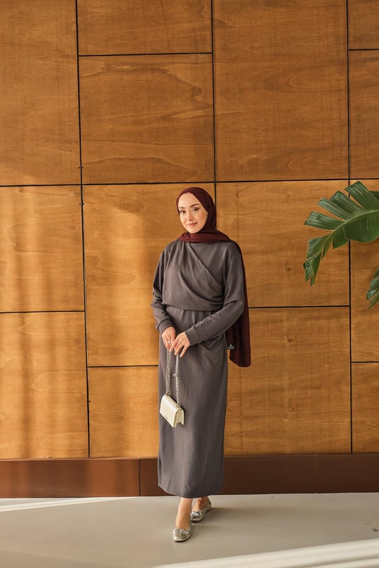 Önü Parça Detaylı Elbise Antrasit