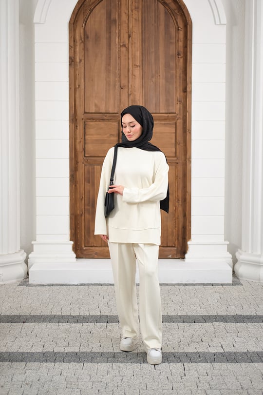 Pantolonlu Takım Beyaz