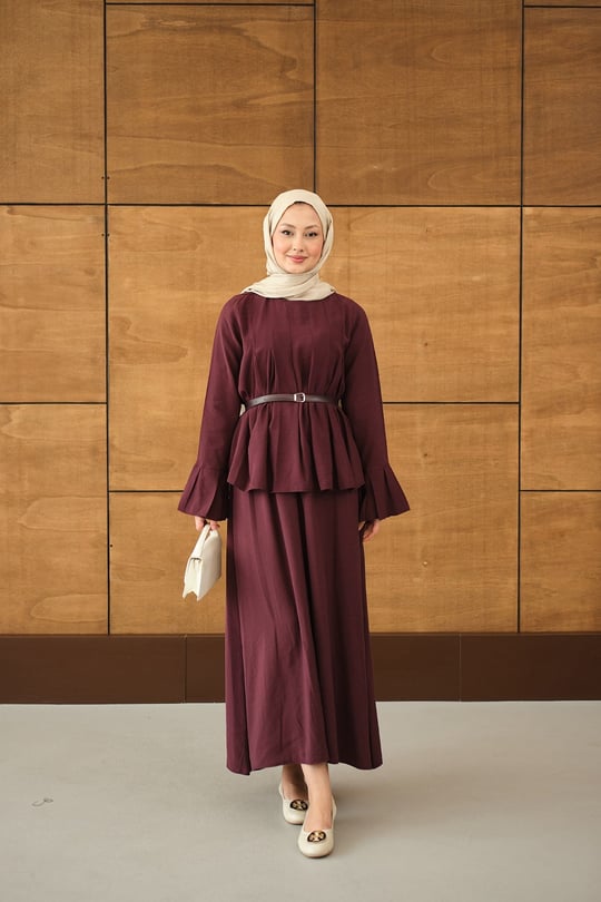 Pileli Kemer Bağlamalı Etekli Takım Mürdüm