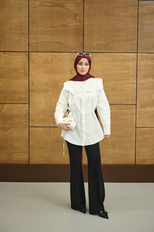 Roba Detaylı Kemerli Regular Poplin Gömlek Beyaz