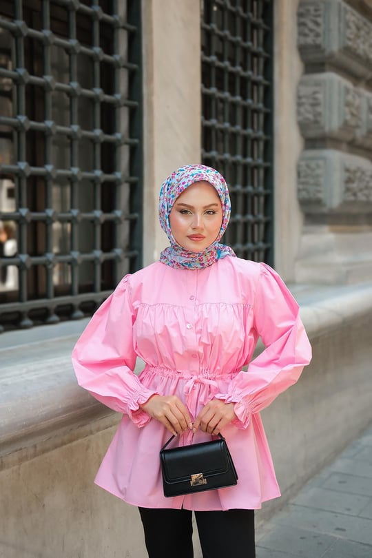 Robadan Büzgü Detaylı Balon Kol Gömlek Pembe