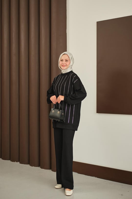 Taş Detay Takım Siyah