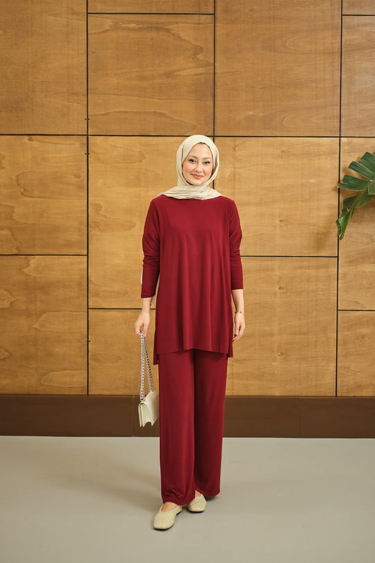 Yanları Yırtmaç Detay İkili Takım Bordo