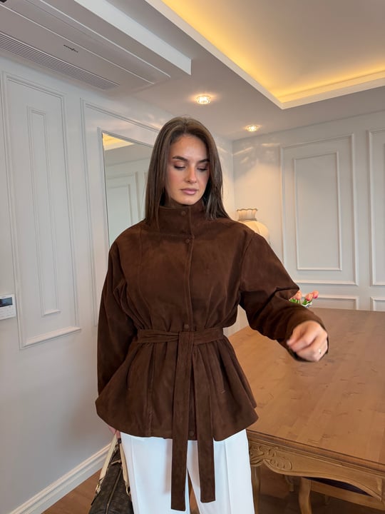 QULOVEYENİ GELENLERDik Yakalı Kuşaklı Süet Ceket