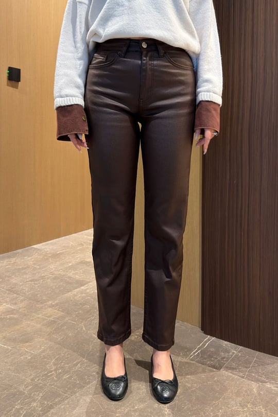 Kaplamalı Boyfit Jean- KAHVERENGİ
