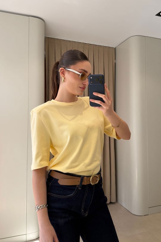 Omuz Vatkalı Premium T-shirt- SARI