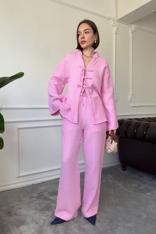 Önü Kurdeleli Müslin Takım- PEMBE
