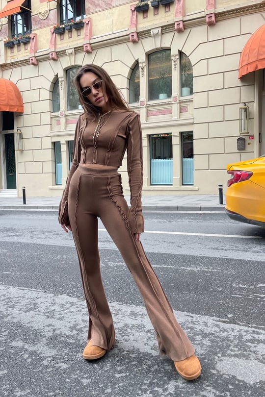 Ters Dikişli Triko Takım- KAHVERENGİ