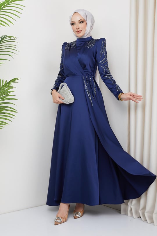 Önü ve Kolları Pul ve Taş Detaylı Saten Abiye Elbise LACİVERT 1660