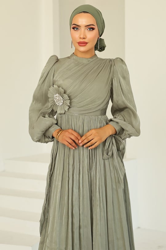 Pleated and Stone Brooch Detailed Yoyo Silk Hijab Evening Dress LIGHT GREEN 1244