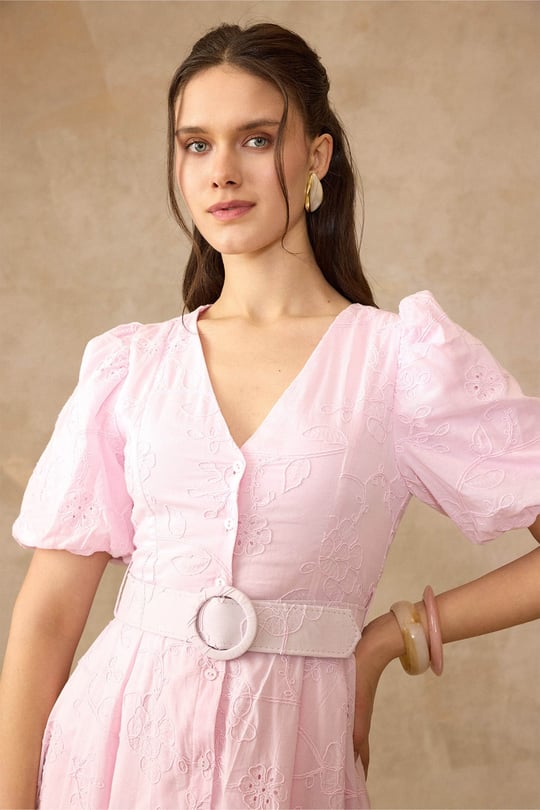 V Yaka Kemer Aksesuarlı Güpür Elbise PEMBE 9459-E