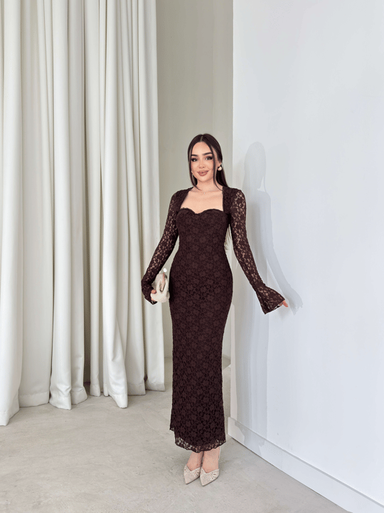 Kalp Yaka Maxi Arlene Kahve Dantelli Kadın Elbise 26Y126