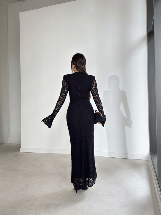 Vatkalı Dantelli Çan Kol Drape Detaylı Maxi Siyah Diana Kadın Elbise 26Y127