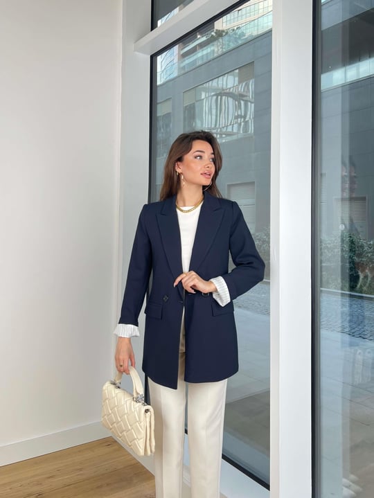 Önü Düğme Kapamalı Human Kadın Lacivert Blazer Ceket 24Y139