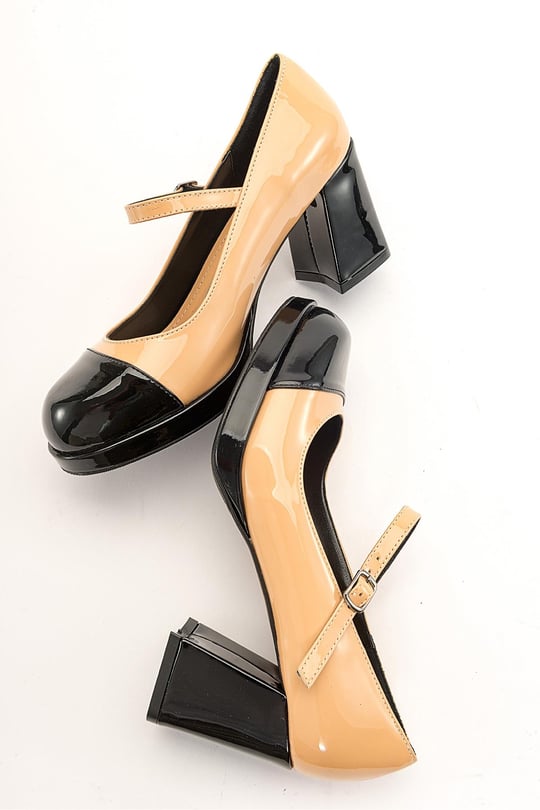 PALEİS Bej-Siyah Rugan Kadın Topuklu Ayakkabı