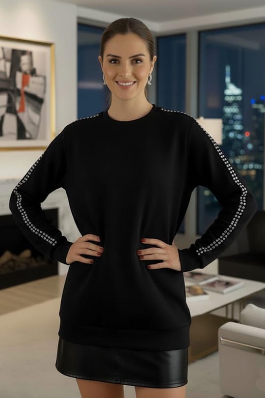 Siyah Zımbalı Pamuklu Sweatshirt