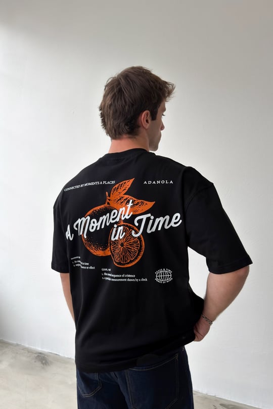 A Moment İn Time Baskılı Oversize Tişört