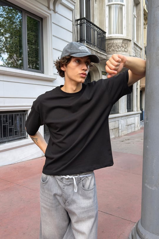 Basic Boxy Fit Siyah Tişört