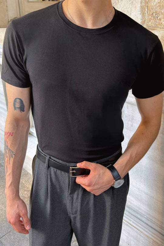 Basic Slim Fit Siyah Tişört