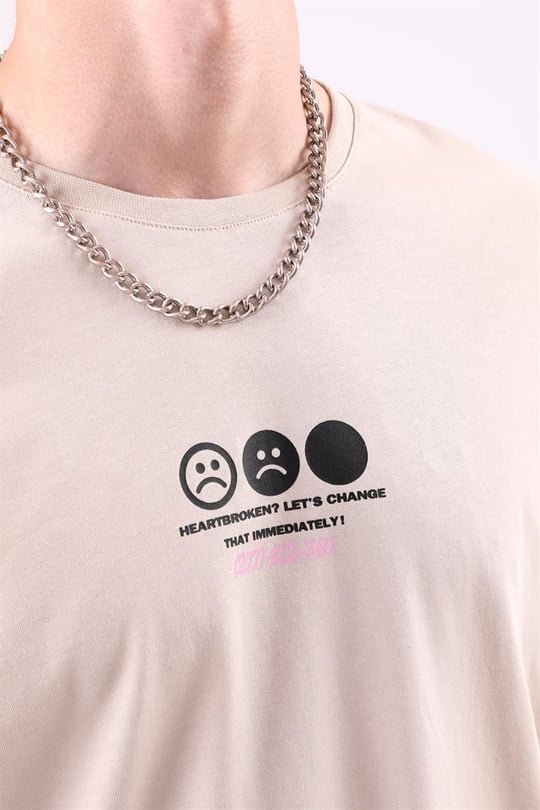 Love Hurts Sırt Baskılı Oversize Tişört Taş Rengi