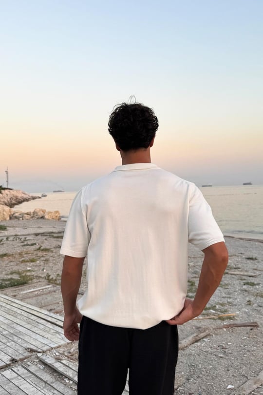 Polo Yaka Çizgili Triko Tişört Ekru