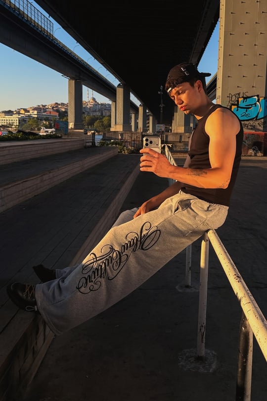 Script Ayarlanabilir Gri Melanj Baggy Eşofman Altı