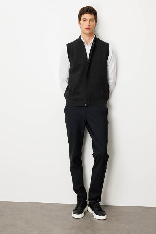 Erkek Hakim Yaka Çelik Örgü Yün Yelek K.Füme