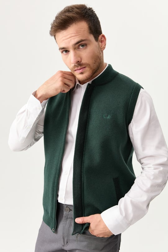 Mens Judge Collar Jacquard Zippered Vest Green