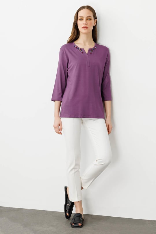 Kadın Açma Yaka Nakış İşlemeli Penye Bluz Lila