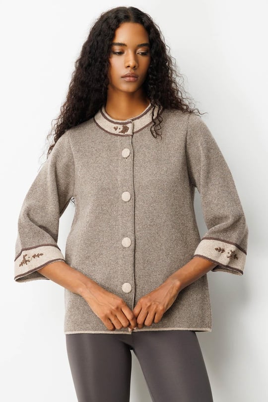 Kadın Dik Yaka Kolu ve Yakası Nakışlı Yün Ceket K.Bej