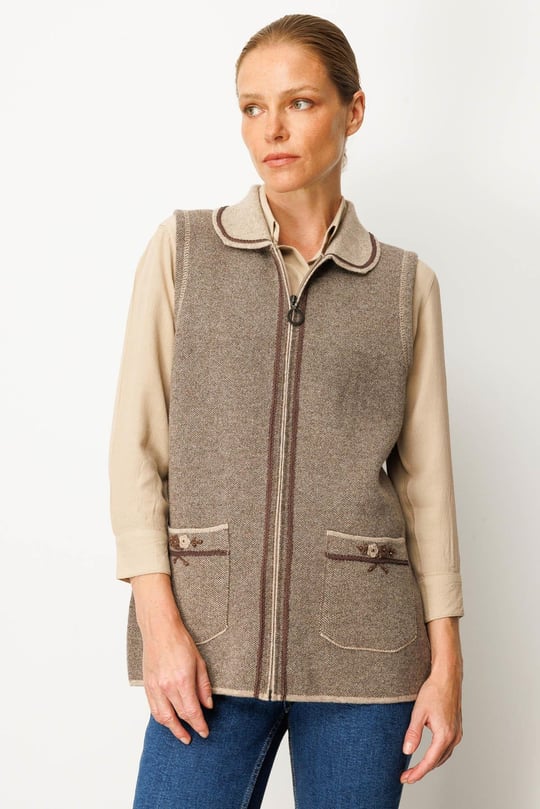 Kadın Polo Yaka Yakası Nakış İşlemeli Yün Yelek K.Bej