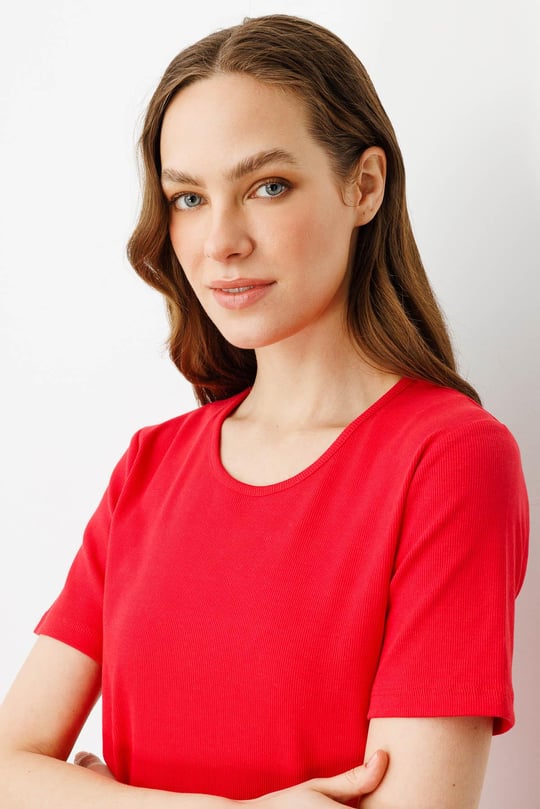 Kadın Sıfır Yaka Kısa Kol Pamuk Kaşkorse T-shirt Kırmızı
