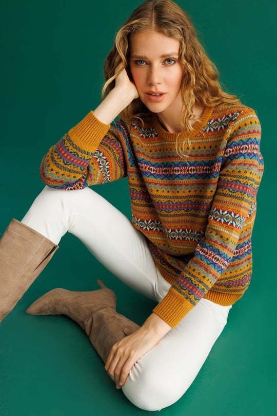 Kadın Sıfır Yaka Komple Jakarlı Yün Kazak Hardal