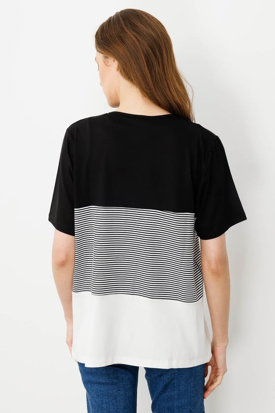 Kadın Sıfır Yaka Önü Palmiye Taşlı Penye T-shirt Siyah