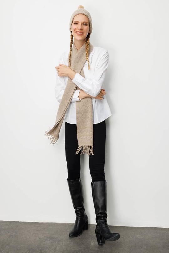 Kadın Simli Jakarlı Püsküllü Yün Kaşkol K.Bej