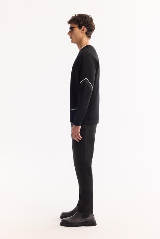 Siyah Bisiklet Yaka Kolay Ütülenen Bi-Stretch Baskılı Sweatshirt