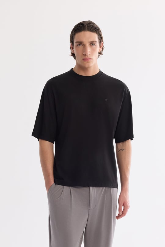 Siyah Bisiklet Yaka Oversize Rayon T-Shirt