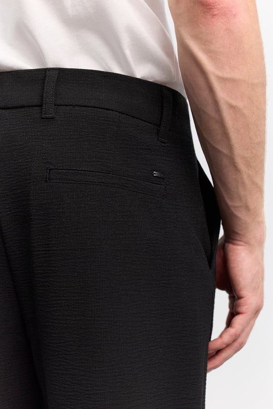 Siyah İnce Fitilli Dokulu Baggy Fit Pantolon
